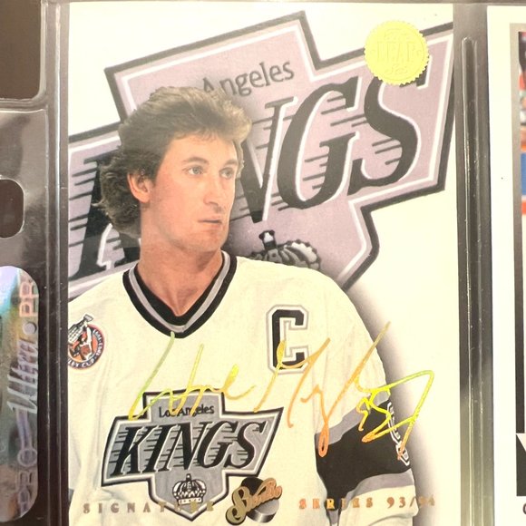 Wayne Gretzky 24 Various NHL Collector Cards 1990 to 1995! - Picture 8 of 16